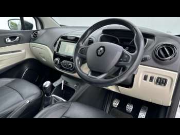 Used Renault Captur 2019 for sale - 74602549: Photo