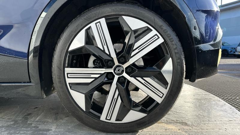 Used Renault Megane E Tech 2024 for sale - 75982638: Photo 18