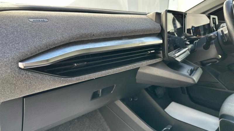 Used Renault Megane E Tech 2024 for sale - 75982638: Photo 29