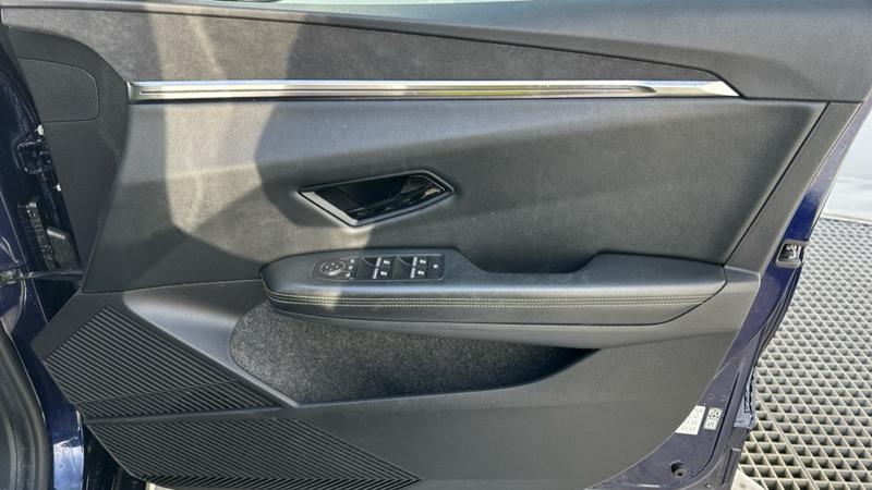 Used Renault Megane E Tech 2024 for sale - 75982638: Photo 50