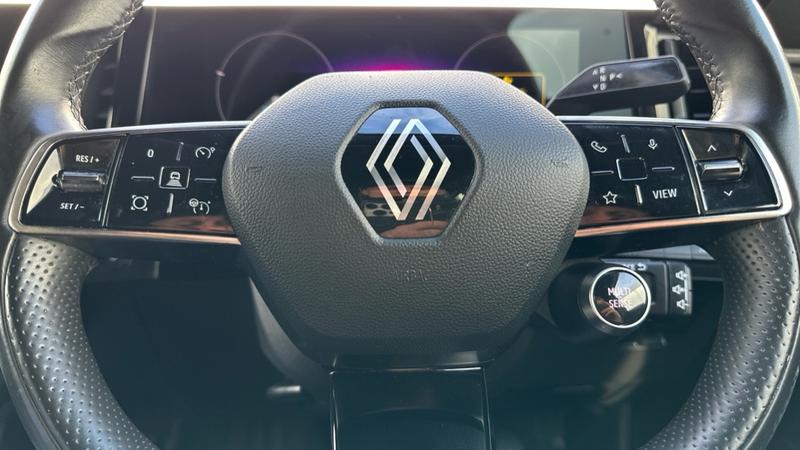 Used Renault Megane E Tech 2024 for sale - 75982638: Photo 62