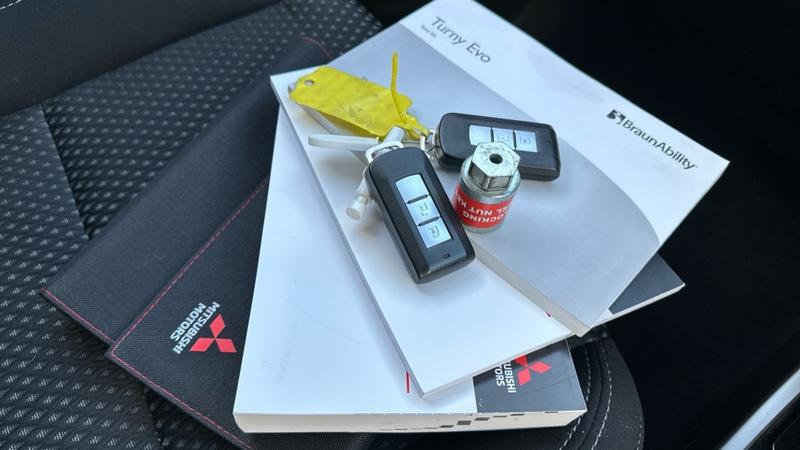 Used Mitsubishi Outlander 2019 for sale - 75849190: Photo 57