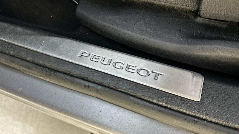 Used Peugeot 3008 2022 for sale - 77834311: Photo 43