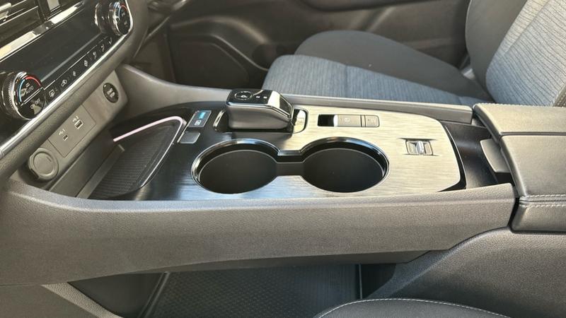 Used Nissan X-Trail 2023 for sale - 76517709: Photo 30