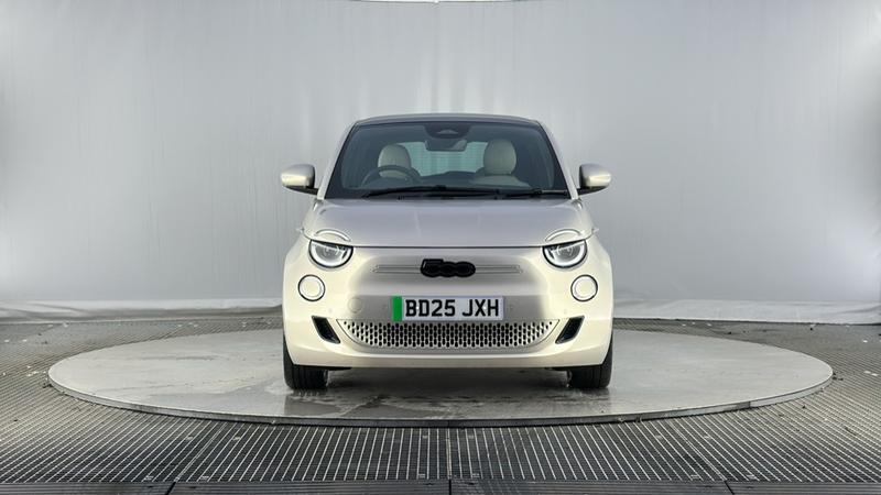 Used Fiat 500e 2025 for sale - 77412930: Photo 3