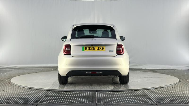Used Fiat 500e 2025 for sale - 77412930: Photo 7