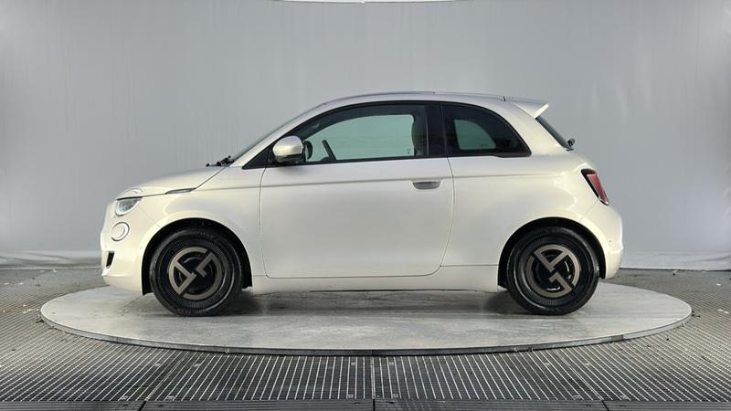 Used Fiat 500e 2025 for sale - 77412930: Photo 9