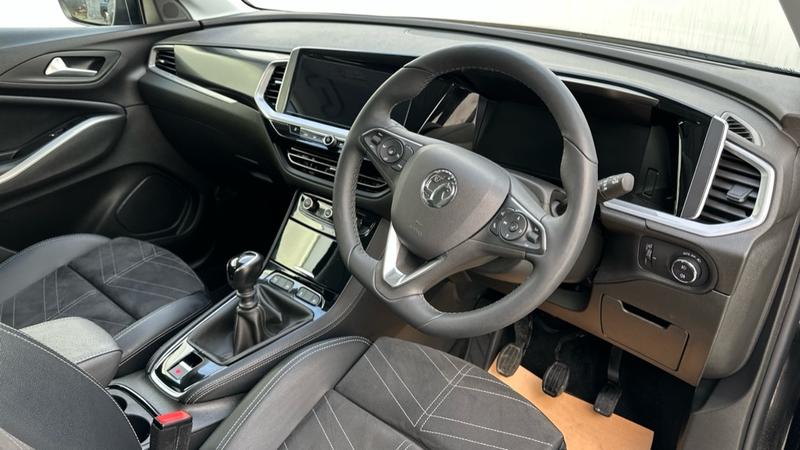 Used Vauxhall Grandland 2024 for sale - 78166178: Photo 2