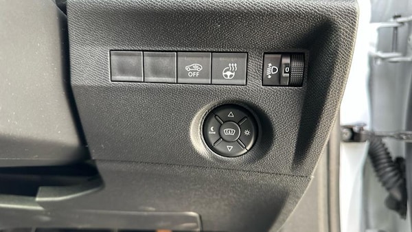 Used Citroen C4 2024 for sale - 76216560: Photo 41