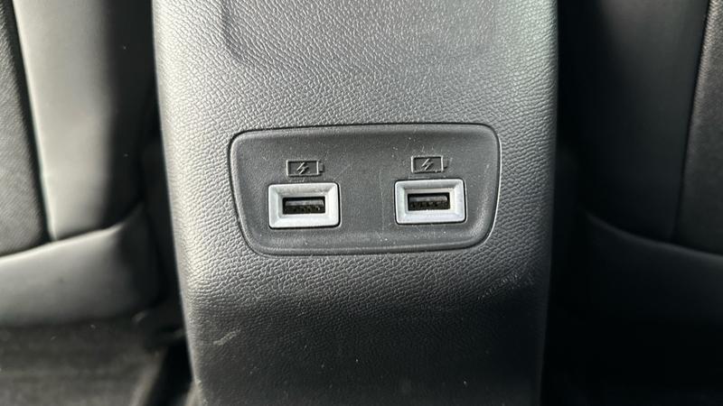 Used Peugeot E-2008 2021 for sale - 76782414: Photo 32