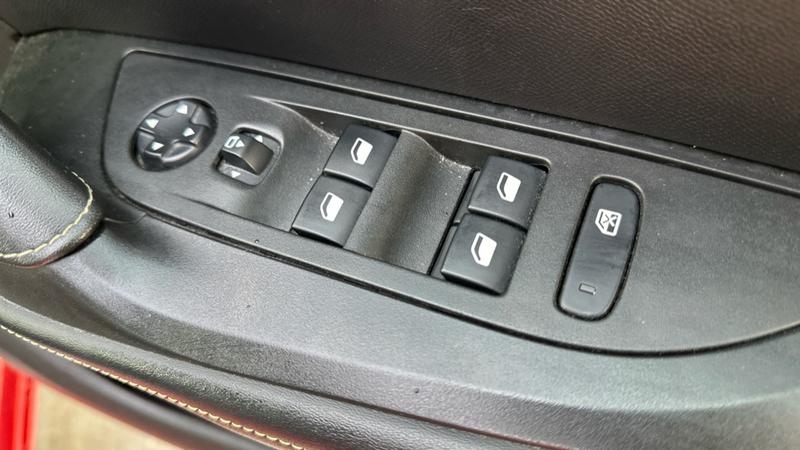 Used Peugeot E-2008 2021 for sale - 76782414: Photo 42