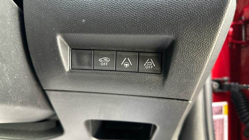 Used Peugeot E-2008 2021 for sale - 76782414: Photo 43