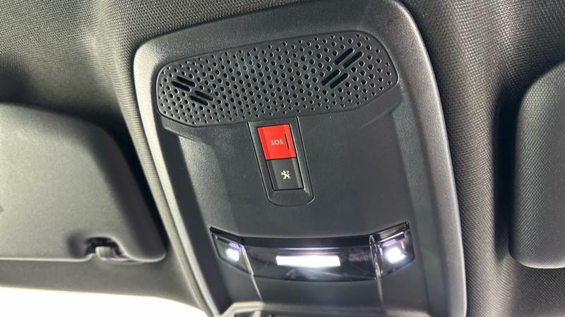 Used Peugeot E-2008 2021 for sale - 76782414: Photo 44