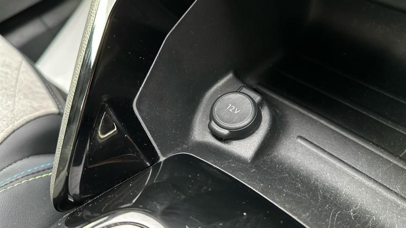 Used Peugeot E-2008 2021 for sale - 76782414: Photo 70