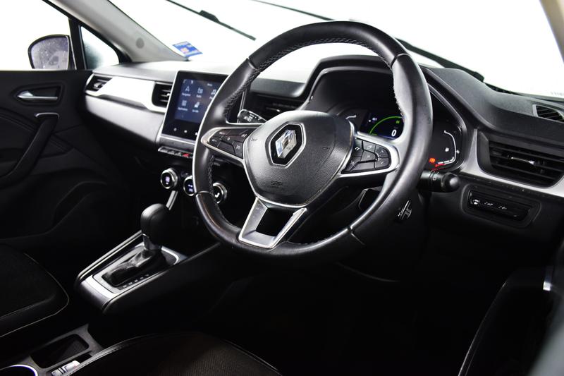Used Renault Captur 2023 for sale - 76660095: Photo 2