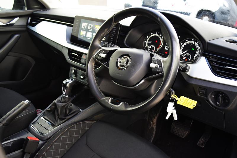 Used Skoda Kamiq 2023 for sale - 77204928: Photo 2