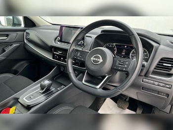 Used Nissan Qashqai 2022 for sale - 76308872: Photo 2
