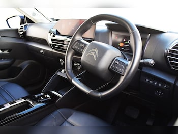 Used Citroen e-C4 2022 for sale - 76064664: Photo