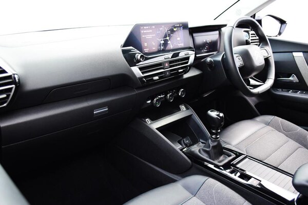 Used Citroen C4 2023 for sale - 76322338: Photo 15