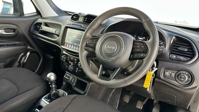 Used Jeep Renegade 2021 for sale - 76222592: Photo 2