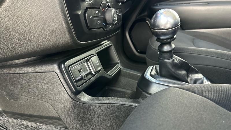 Used Jeep Renegade 2021 for sale - 76222592: Photo 30