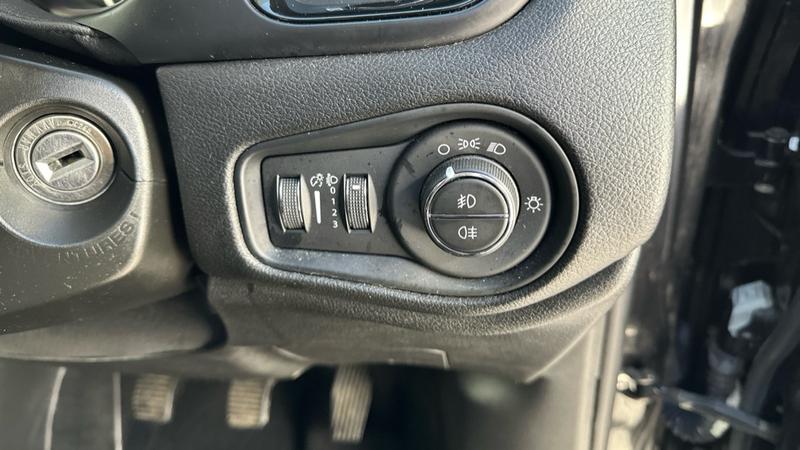 Used Jeep Renegade 2021 for sale - 76222592: Photo 47