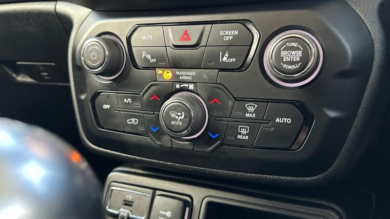 Used Jeep Renegade 2021 for sale - 76222592: Photo 69