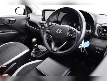 Used Hyundai i10 2024 for sale - 78596947: Photo