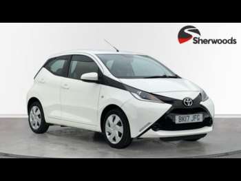 2017 - 1.0 VVT-i x-play Hatchback 5dr Petrol Manual Euro 6 (68 ps) Manual