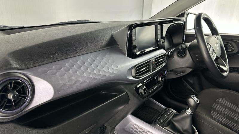 Used Hyundai i10 2023 for sale - 76660084: Photo 31