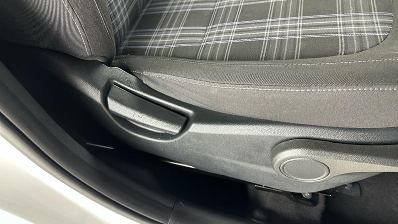 Used Hyundai i10 2023 for sale - 76660084: Photo 52