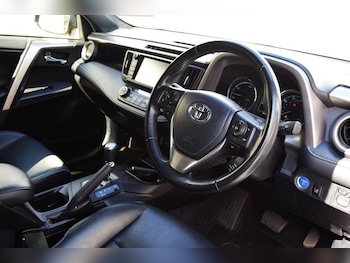 Used Toyota RAV4 2018 for sale - 79460189: Photo
