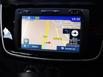 Used Dacia Sandero Stepway 2019 for sale - 78226612: Photo