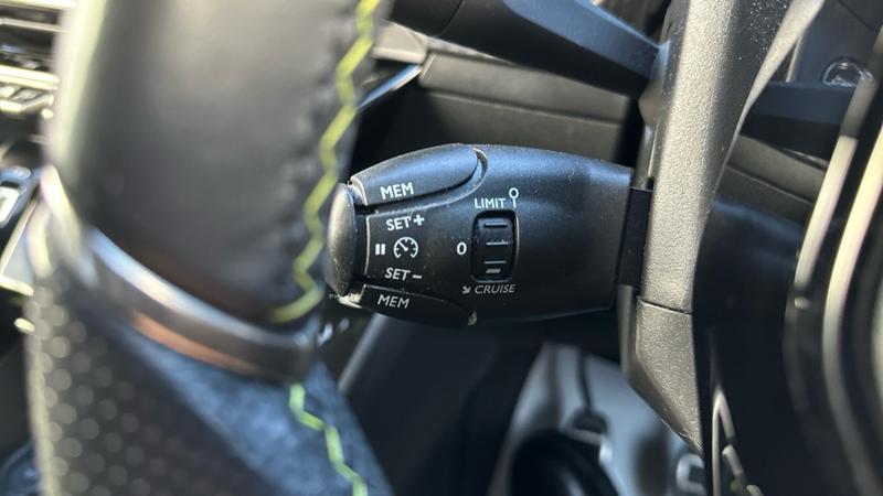 Used Peugeot 2008 2021 for sale - 76603550: Photo 61