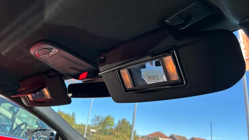 Used Volvo V40 2019 for sale - 76382343: Photo 59