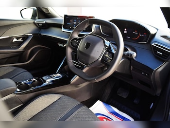 Used Peugeot 2008 2025 for sale - 78452320: Photo