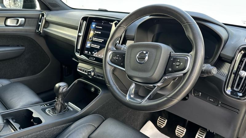 Used Volvo XC40 2021 for sale - 77359843: Photo 2