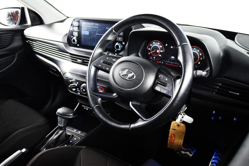 Used Hyundai BAYON 2022 for sale - 76660083: Photo 2