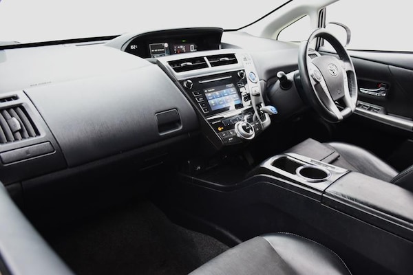 Used Toyota Prius+ 2020 for sale - 76266012: Photo 12