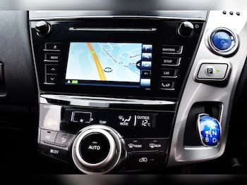 Used Toyota Prius+ 2020 for sale - 76266012: Photo 3