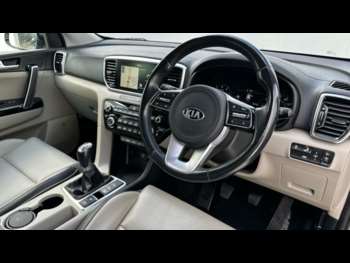 Used Kia Sportage 2020 for sale - 75006035: Photo