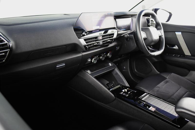 Used Citroen e-C4 X 2024 for sale - 76660091: Photo 12