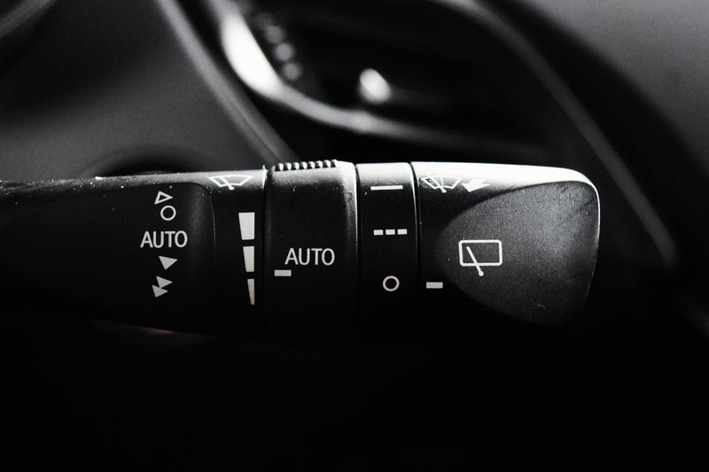 Used Toyota C-HR 2018 for sale - 77493481: Photo 19