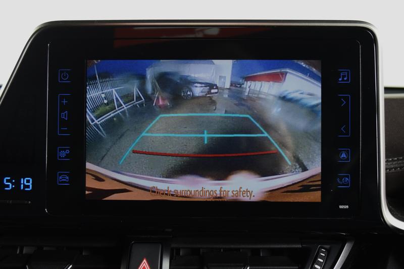 Used Toyota C-HR 2018 for sale - 77493481: Photo 3