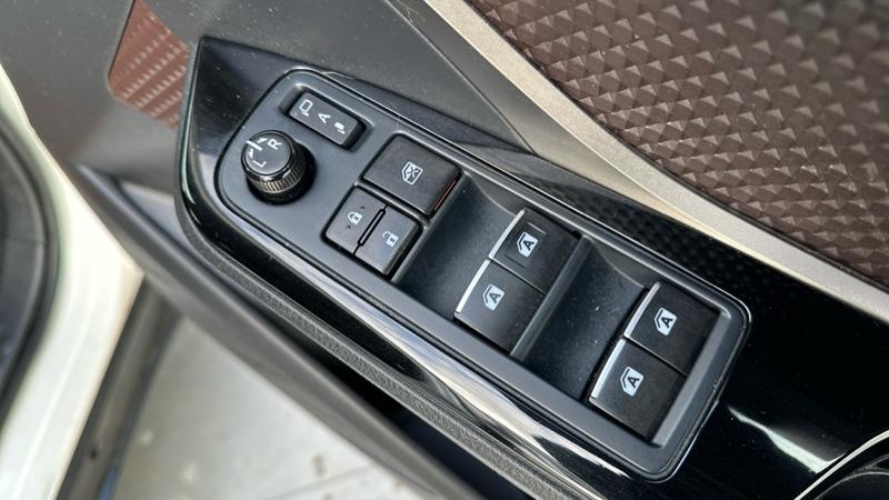 Used Toyota C-HR 2018 for sale - 77493481: Photo 65