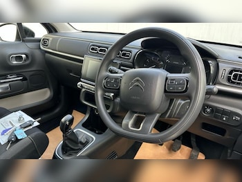 Used Citroen C3 2022 for sale - 77359845: Photo