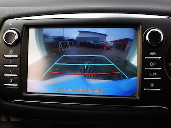 Used Toyota Yaris 2018 for sale - 77476884: Photo