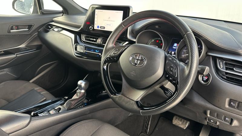 Used Toyota C-HR 2022 for sale - 77346228: Photo 2