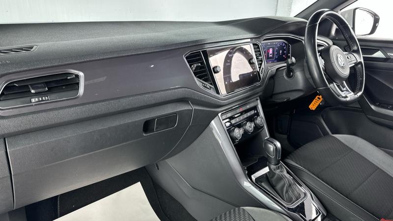 Used Volkswagen T-Roc 2019 for sale - 76625330: Photo 11