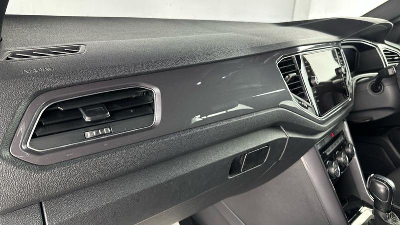 Used Volkswagen T-Roc 2019 for sale - 76625330: Photo 30